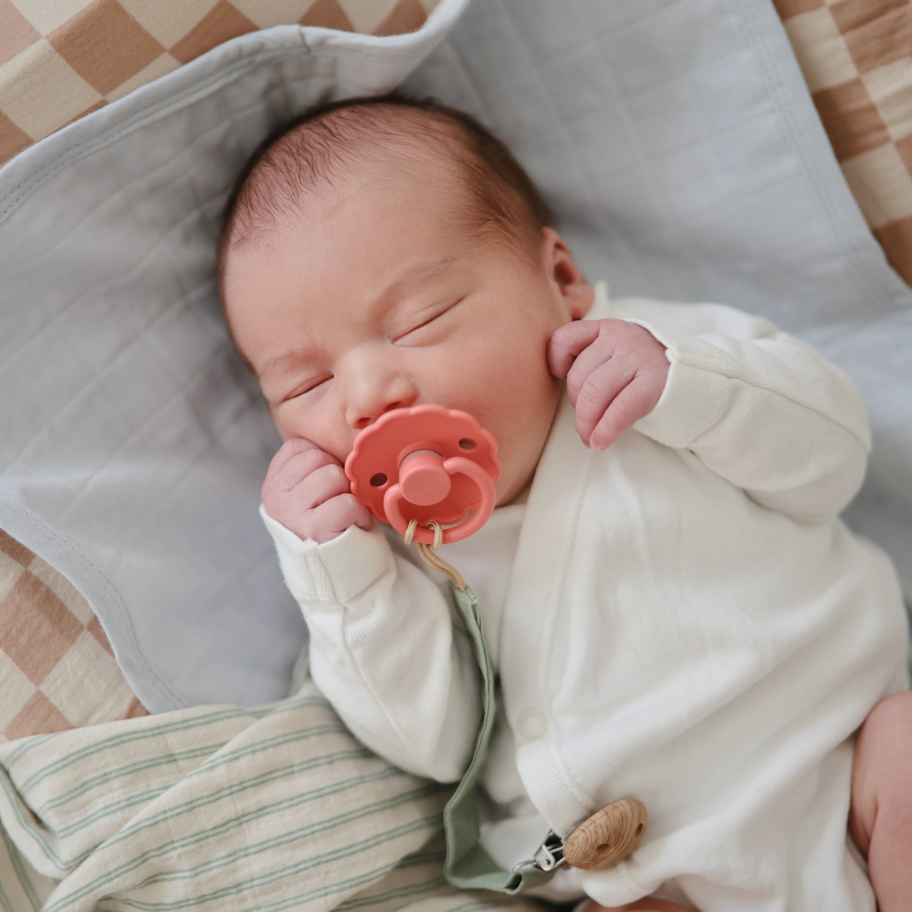 Image of FRIGG Natural Rubber Pacifier 4-Pack